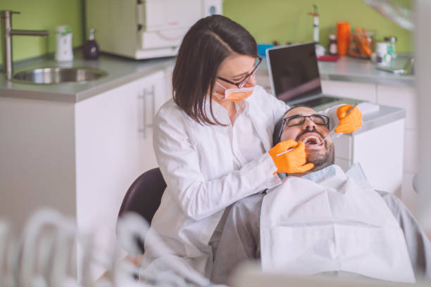 Best Holiday Emergency Dentist in Riverton, IL
